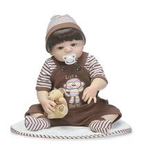 Bebê Reborn Menino Realista 100% Silicone 57cm - André Moreno Bebê Reborn Menino Realista 100% Silicone 57cm - André Moreno