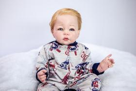 Bebê Reborn Menino Realista Com Acessórios Inclusos Bebê Reborn Menino Realista Com Acessórios Inclusos