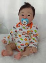 Bebê Reborn Menino Realista Kit Original Jiali Cabelo Fio a Fio Corpo Tecido Suede Articulado Olhos Pretos 50cm, 2kg Enxoval ENVIO IMEDI