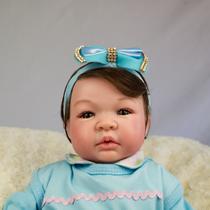 Bebe reborn silicone macio toma banho e faz xixi de verdade