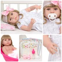 Bebê Tipo Reborn Menina Loira Fofa Vestido Branco Acessórios Bebê Tipo Reborn Menina Loira Fofa Vestido Branco Acessórios