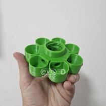 Bebedouro Anti Afogamento Para Pintinhos Codornas Aves Pequenas Rosca Garrafa Pet Universal Bebedouro Anti Afogamento Para Pintinhos Codornas Aves Pequenas Rosca Garrafa Pet Universal