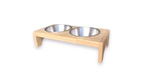 Bebedouro e comedouro elevado