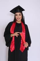 Beca de Formatura com Faixa Vermelha