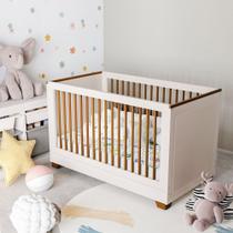 Berço 2 em 1 com Grade em Madeira Maciça e Colchão Soft Line D18 70x130x12cm Casatema Off White/Mel