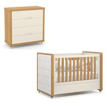 Berço Americano com Capitonê New Boucle e Cômoda Gaveteiro Infantil Tutto New Freijó Off White - Matic Berço Americano com Capitonê New Boucle e Cômoda Gaveteiro Infantil Tutto New Freijó Off White - Matic