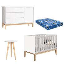 Berço Americano Cômoda 1 Porta Classic e Mesa de Canto Theo Branco com Pés Madeira Natural com Colchão Reller