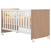 Berço Americano Mini Cama Doce Sonho Com Rodízio Carvalho/branca - Qmovi Berço Americano Mini Cama Doce Sonho Com Rodízio Carvalho/branca - Qmovi