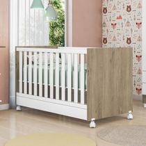 Berço Americano Mini Cama Doce Sonho Com Rodízio Carvalho/branca - Qmovi Berço Americano Mini Cama Doce Sonho Com Rodízio Carvalho/branca - Qmovi