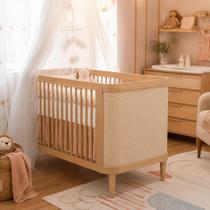 Berço de Madeira Maciça 2 em 1 vira Mini Cama possue 3 ajustes de Altura do estrado linha Paglia Carvalho Malva Brinde Colchão