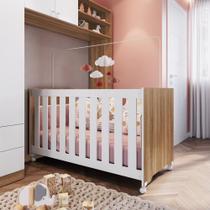 Berço Infantil Simples com Rodas, Regulagem de Altura e Grade MDF 133cm Nogal com Branco Berço Infantil Simples com Rodas, Regulagem de Altura e Grade MDF 133cm Nogal com Branco