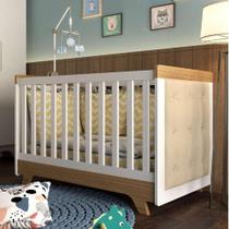 Berço Mini Cama com Capitône Retrô 100% MDF Móveis Peroba Branco/Carvalho/material sintético Bege