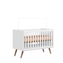 Berço Mini Cama Q Encanto Retrô Branco Pés Palito