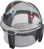 Berço portátil Fisher-Price On-The-Go Baby Dome com brinquedos Berço portátil Fisher-Price On-The-Go Baby Dome com brinquedos
