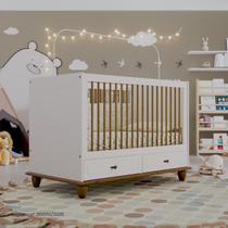 Berço Vira Cama em MDF 96cm x 79,5cm Joy Branco/Off White/Nogueira Berço Vira Cama em MDF 96cm x 79,5cm Joy Branco/Off White/Nogueira