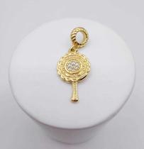 Berloque abebe cravejado micro zircônias banhado a ouro