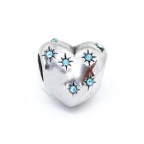 Berloque aço 316l formato coração com zircônia azul