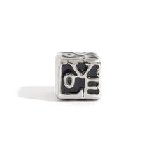 Berloque Charm Cubo Love Resinado Banhado