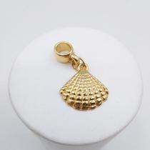Berloque concha grande banhado a ouro 18k