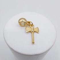 Berloque machado banhado a ouro 18k