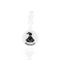 Berloque Meditação Banhado a Prata 925 Pingente Charm