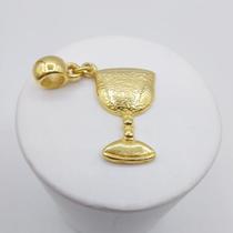 Berloque taça de pombagira banhado a ouro 18k