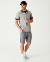 Bermuda Básica Masculina Cintura Média Em Moletom Sem Flanela
