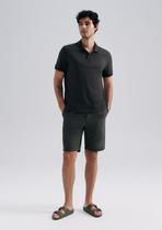Bermuda Básica Masculina Reta Em Sarja Bermuda Básica Masculina Reta Em Sarja