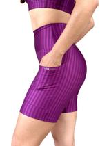 Bermuda Biker Fitness Poliamida Cós Anatômico Bolso Duplo Uva
