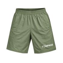 Bermuda Esportiva Compass Dry Lisa Verde Militar Logo Branco Cor:Verde MilitarTamanho:M Bermuda Esportiva Compass Dry Lisa Verde Militar Logo Branco Cor:Verde MilitarTamanho:M