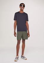 Bermuda Esportiva Masculina Com Recortes