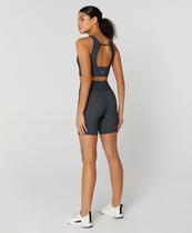 Bermuda feminina eterna suplex meia coxa alto giro Bermuda feminina eterna suplex meia coxa alto giro