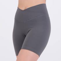 Bermuda Fila Touch Gym Feminina Grafite Bermuda Fila Touch Gym Feminina Grafite