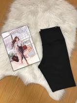 Bermuda fitness preta tamanho P