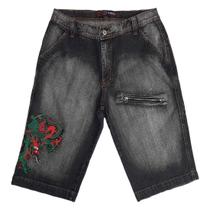 Bermuda Jeans Masculina com Detalhe Bordado