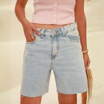 Bermuda Jeans Meia Coxa Barra A Fio Feminino Revanche Atlanta Bermuda Jeans Meia Coxa Barra A Fio Feminino Revanche Atlanta