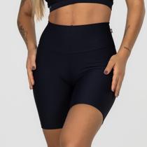 Bermuda Meia Coxa Fitness Feminina Blackout Compressão Poliamida