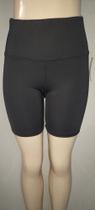 Bermuda meia coxa preta Bermuda meia coxa preta
