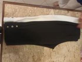 Bermuda Preta e Branca Capri