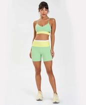 Bermuda verde hyper bolsos laterais com regulagem alto giro Bermuda verde hyper bolsos laterais com regulagem alto giro