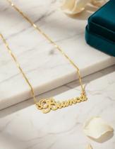 Bianca colar de nome folheado a ouro 18k