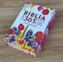 Bíblia 365 reflexões Capa dura Flores com Abas adesivas Pink coladas - Cpp