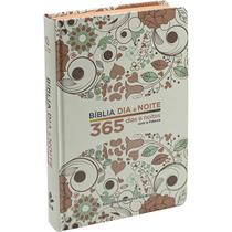Bíblia Dia e Noite Devocional 365 Dias NAA, Letra Regular, com mapa, Capa Dura Ilustrada Bíblia Dia e Noite Devocional 365 Dias NAA, Letra Regular, com mapa, Capa Dura Ilustrada