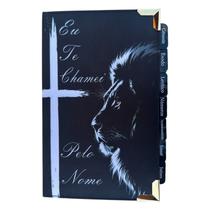 Biblia Leão Eu te chamei pelo nome com Abas adesivas borda douradas ARC com Harpa