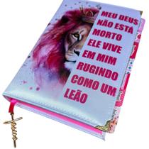 Bíblia NTLH Leão meu Deus não está morto com abas adesivas pink e pingente Jesus