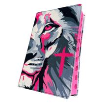 Biblia NVI Glitter 100% Leão Rosa mod 02 - com indice Biblia NVI Glitter 100% Leão Rosa mod 02 - com indice
