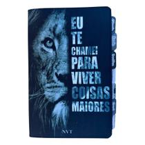 Bíblia NVT Leão eu te chamei com Abas adesivas