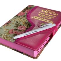 Bíblia Sagrada com Letra Hipergigante Feminina Palavras de Jesus em Vermelho e Harpa Cristã ARC Botão Rosa Pink Flor com Índice