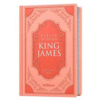 Bíblia Sagrada De Estudo King James 1611 - Tradicional Rosê - Capa Dura - 31x21cm Bíblia Sagrada De Estudo King James 1611 - Tradicional Rosê - Capa Dura - 31x21cm
