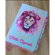 Biblia sagrada leao coroa rosa com abas adesivas coladas harpa crista